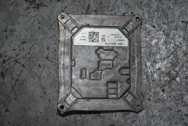 Блок розжига разряда фары ксенон Audi A4 (B8) 2007-2015 1307329218 97296 - 2