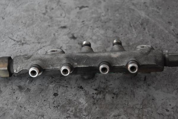 Топливная рейка 05- Mazda 6 2.0di 2002-2007 RF7J136C0 97847 - 2