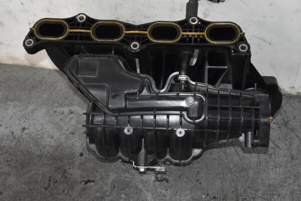 Колектор впускний пластик Suzuki SX4 1.6 16V 2006-2013 1311072L00 97887 - 2