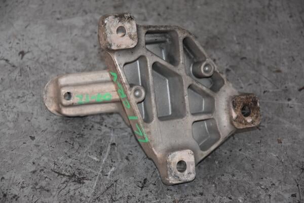 Кронштейн двигателя левый Honda CR-V 2007-2012 SWA-B 98495 - 2