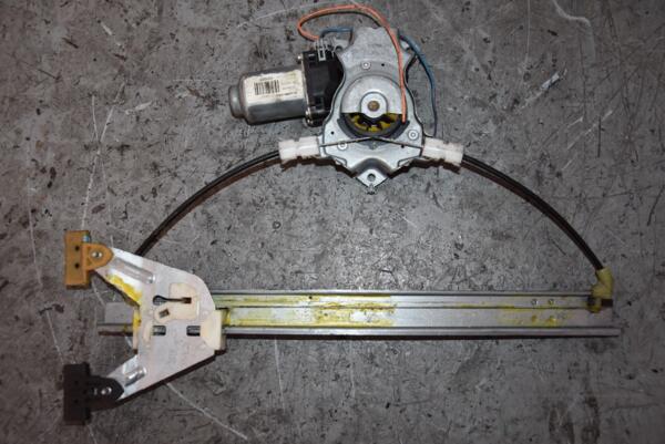 Склопідйомник задній правий електро 2 Піна Nissan Primera (P12) 2002-2007 82700AV610 98918 - 2