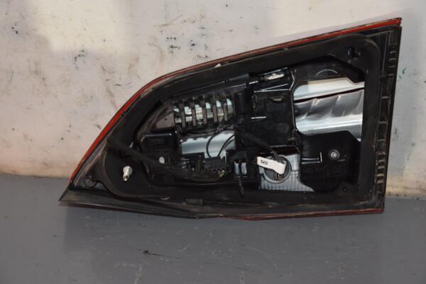 Ліхтар лівий внутрішній Opel Astra (K) 2015 39077382 99595 - 2