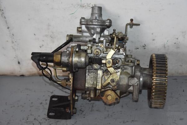 Топливный насос высокого давления ( ТНВД ) Ford Transit 2.5d 1985-2000 0460414083 99980 - 2