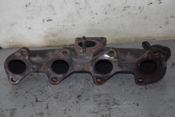 Коллектор выпускной Opel Vivaro 2.0dCi 2001-2014 8200460501 100039 - 2