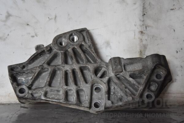 Кронштейн двигателя правый Renault Megane 1.5dCi (II) 2003-2009 8200741758 101850 - 2