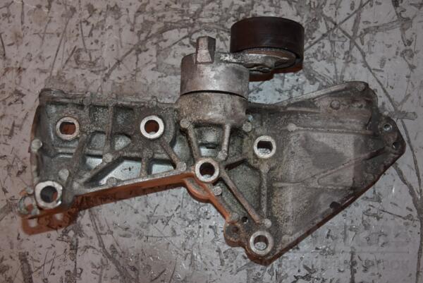 Кронштейн генератора и кондиционера Renault Megane 1.5dCi (II) 2003-2009 8200669495 102647 - 2