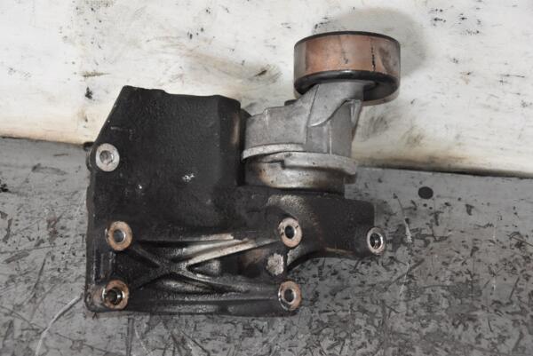 Кронштейн насоса ГУ Kia Sorento 2.5crdi 2002-2009 252714A001 102836 - 2