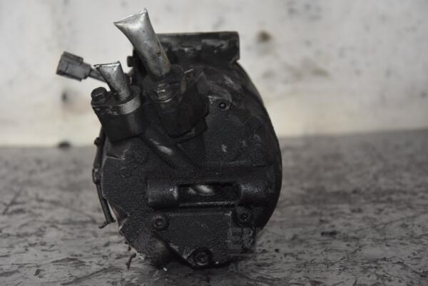 Компресор кондиціонера Renault Laguna 2.0dCi (III) 2007-2015 8200561276 103375 - 3