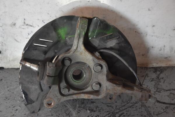 Поворотный кулак правый с ABS в сборе ступица Subaru Forester 2008-2012 28313AG000 104684 - 2