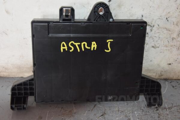 Блок предохранителей Opel Astra (J) 2009-2015 13302301 104841 - 2