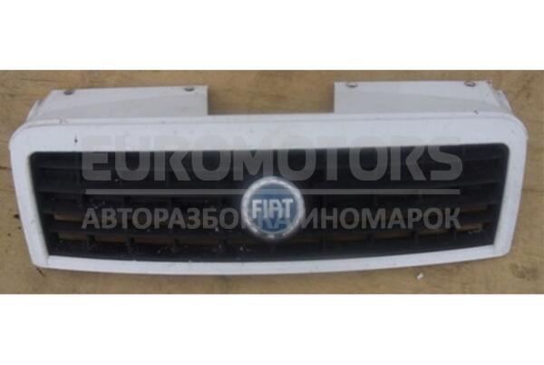 Значок / емблема на решітку радіатора Fiat Doblo 2000-2009 5186 euromotors.com.ua