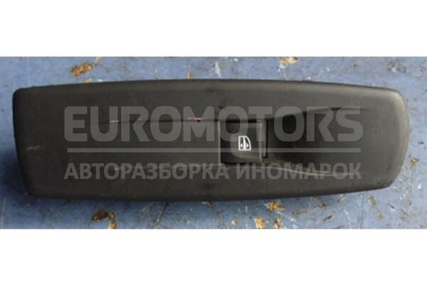 Кнопка стеклоподъемника передняя Renault Laguna (III) 2007-2015 809600750r 34793  euromotors.com.ua