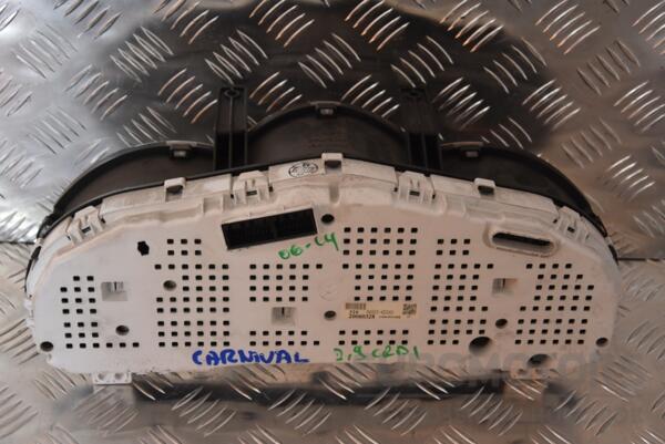 Панель приборов Kia Carnival 2.9crdi 2006-2014 940034D260 105763 - 2