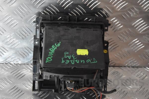 Дефлектор повітряний центральний задній VW Touareg 2002-2010 7L6863072A 105613 - 2