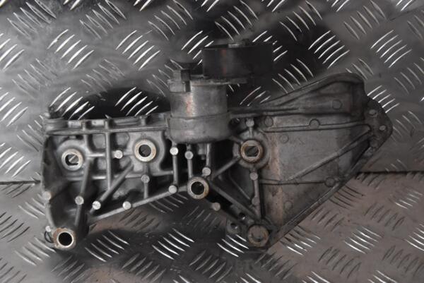 Кронштейн генератора Renault Clio 1.5dCi (IV) 2012 8200669494 109296 - 2