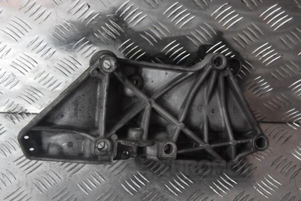 Кронштейн кріплення генератора Renault Megane 1.9dCi (II) 2003-2009 8200100148 107253 - 2