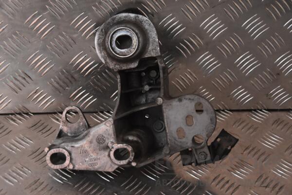 Кронштейн двигателя Audi A4 1.8T (B6) 2000-2004 8E0199352F 111112 - 2