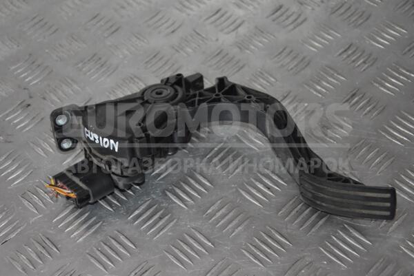 Педаль газа пластик электр Ford Fusion 2002-2012 2S619F836AB 113699  euromotors.com.ua