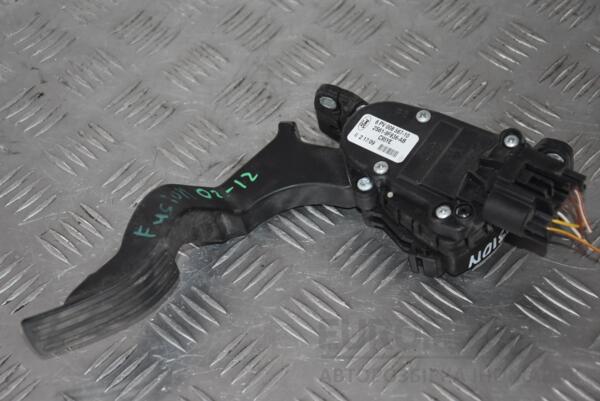 Педаль газа пластик электр Ford Fusion 2002-2012 2S619F836AB 113699 - 2