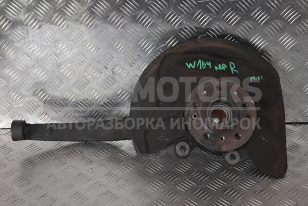 Поворотный кулак правый в сборе ступица с ABS Mercedes M-Class (W164) 2005-2011 060643C2 114009 - 1