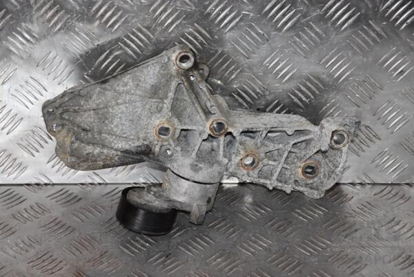 Кронштейн генератора Renault Clio 1.5dCi (III) 2005-2012 8200669495 114735 - 2