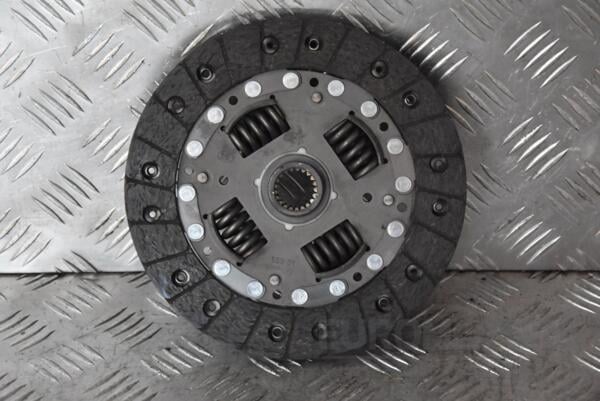 Диск зчеплення Toyota Yaris 1.3 16V 1999-2005 320034410 116743 - 2
