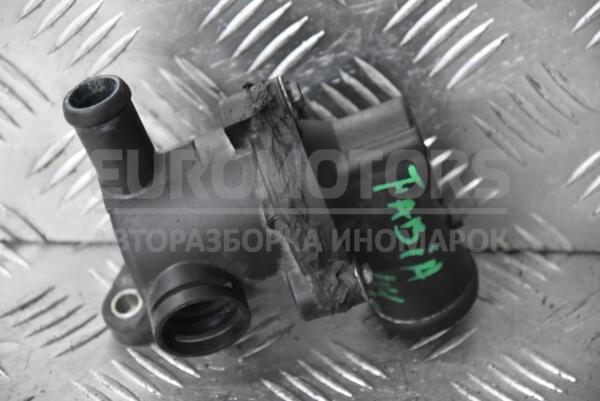 Корпус термостата Skoda Fabia 1.4 8V 1999-2007 047121111M 117901  euromotors.com.ua