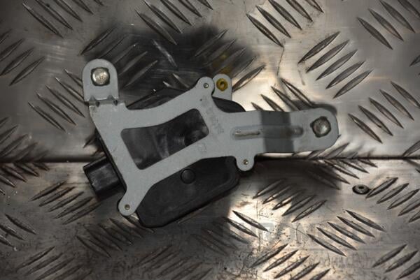 Активатор замка кришки багажника Hyundai Getz 2002-2010 957501C000 120431 - 2