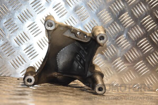 Кронштейн двигателя правый VW Touareg 2.5tdi 2002-2010 070199308A 123164 - 2