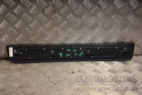 Накладка порога внутрішня передня права Hyundai Santa FE 2006-2012 858812B000 129009 - 2