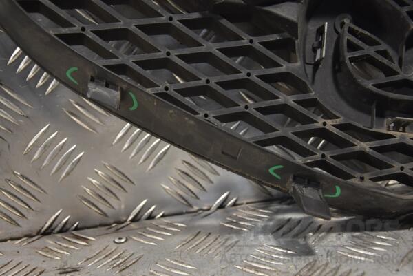 Решітка радіатора (-05) Mazda 6 2002-2007 GJ6A50712 129249 - 3
