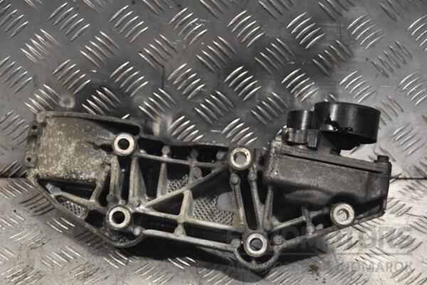 Кронштейн генератора Renault Espace 2.0dCi (IV) 2002-2014 8200533583 129323 - 2