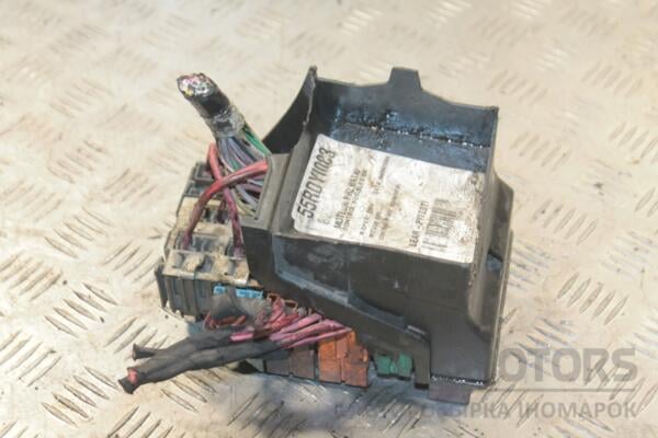 Блок запобіжників (дефект) Renault Trafic 1.9dCi 2001-2014 8200283131 134355 - 2