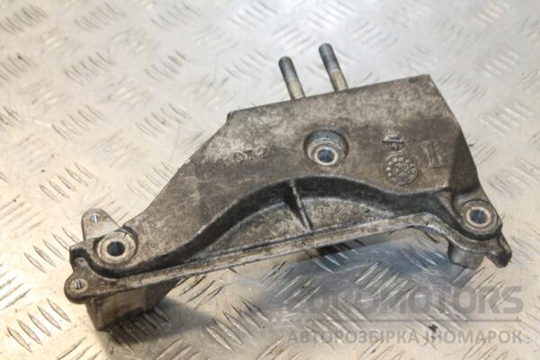Кронштейн двигуна правий Hyundai Tucson 2.0crdi 2004-2009 134438 - 2