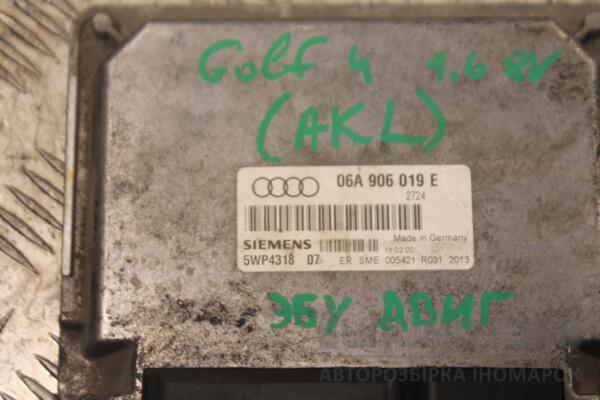 Блок управления двигателем VW Golf 1.6 8V (IV) 1997-2003 06A906019E 135517 - 2