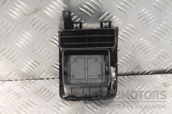 Дефлектор воздушный правый VW Touran 2003-2010 1T0819704A 136450 - 2