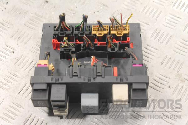 Блок управления бортовой сети BCM VW Touran 2003-2010 3C0937049E 136457 - 2