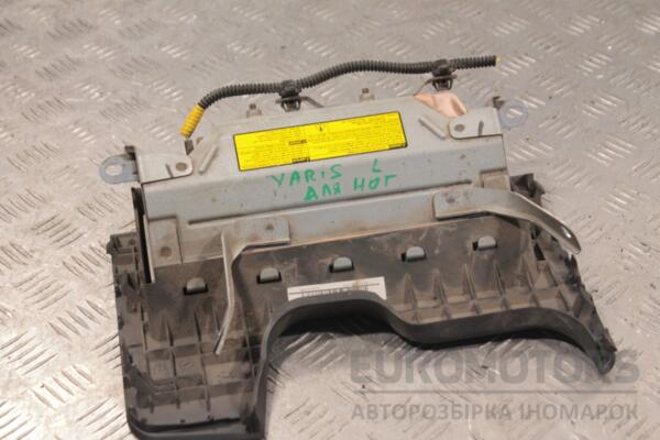 Подушка безпеки ліва для ніг Airbag Toyota Yaris 2006-2011 305477010FKA 136555 - 2