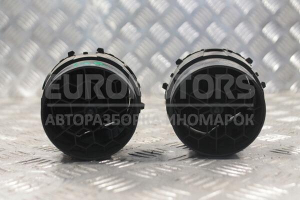 Дефлектор воздушный левый=правый Toyota Yaris 2006-2011 136564 euromotors.com.ua
