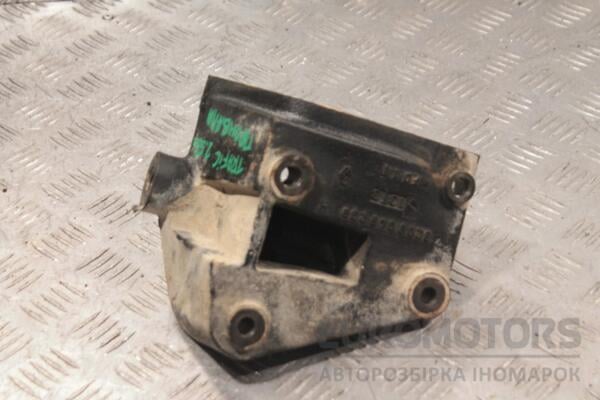 Кронштейн промвала Renault Trafic 2.5dCi 2001-2014 8200049238 136704 - 2