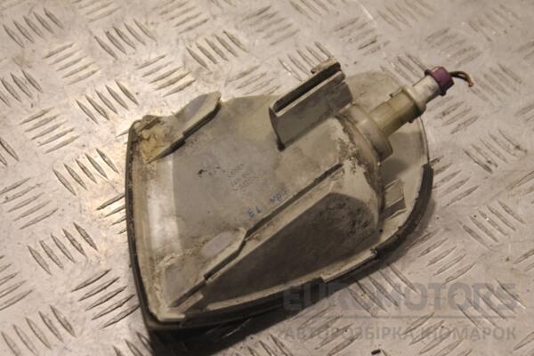Поворотник передній правий Audi A6 (C4) 1994-1997 137044 - 2