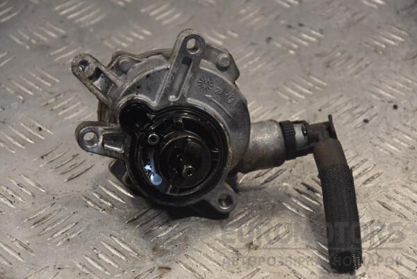 Вакуумный насос Volvo V70 2.4td D5 2001-2006 30677904 141347 - 2