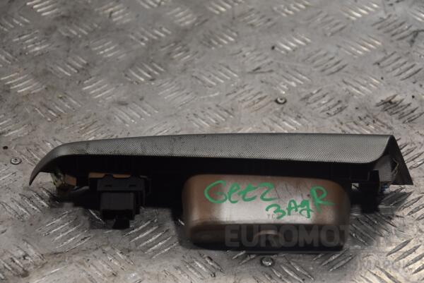 Кнопка склопідіймача задні праві Hyundai Getz 2002-2010 141866 - 2
