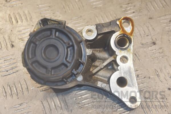 Кронштейн масляного фільтра Toyota Yaris 1.8 16V 2006-2011 1560937020 147107 - 2