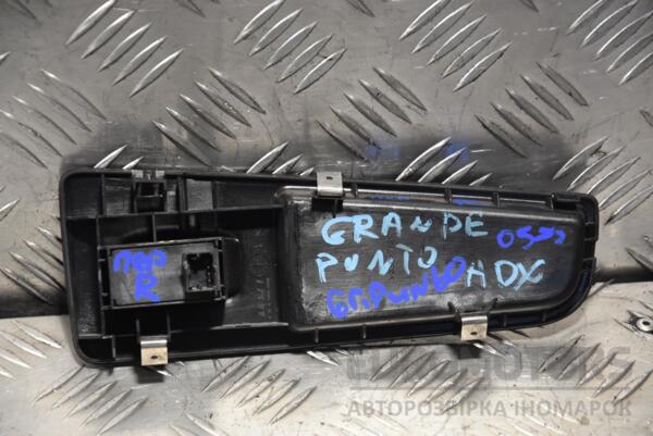 Кнопка стеклоподъемника передняя правая Fiat Grande Punto 2005 148491 - 2