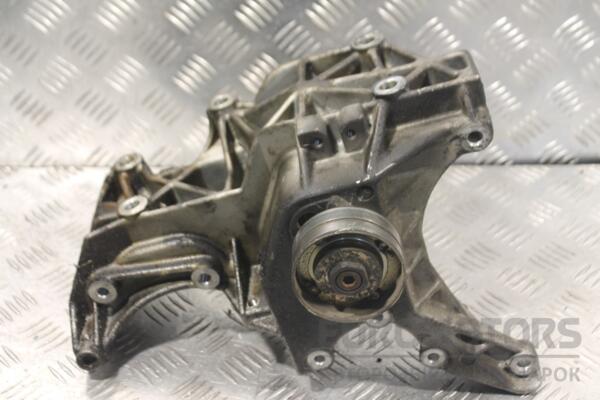 Кронштейн компрессора кондиционера Renault Laguna 1.8 8V (I) 1994-2001 7700868800 150043 - 2