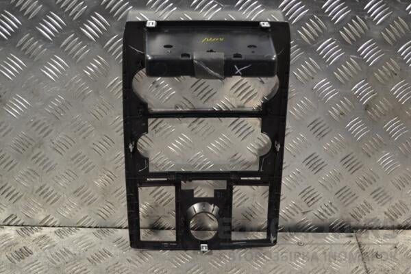 Накладка центральній консолі Chrysler 300C 2004-2010 0YL41TRMAA 151920 - 2