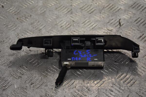 Кнопка склопідіймача передні праві Mazda CX-5 2012 KD4566370 160694 - 2