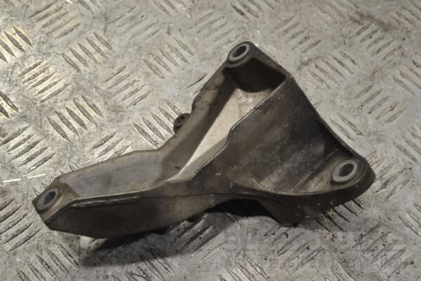 Кронштейн АКПП правий Audi A6 2.5tdi, 2.7T bi-turbo (C5) 1997-2004 8D0399114AJ 153005 - 2