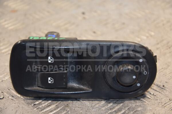 Кнопка регулювання дзеркал Renault Trafic 2001-2014 8200002442 164054-01  euromotors.com.ua